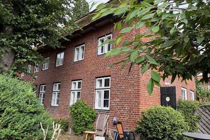 Haus zum Kaufen in Timmendorfer Strand 649.000,00 € 248 m²