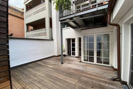 Schöne Mietwohnung mit großer Dachterrasse in bester Innenstadtlage von Konstanz