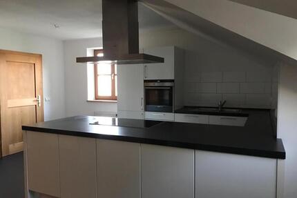 Hellegroßräumige 2-Zimmer DG-Wohnung ab 1.7 oder früher - Aschheim