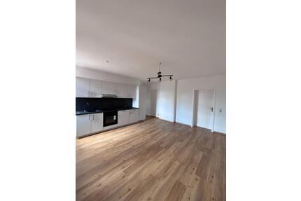 Frisch renovierte 3-Zimmer-Wohnung mit neuer moderner Einbauküche - Wittenberge