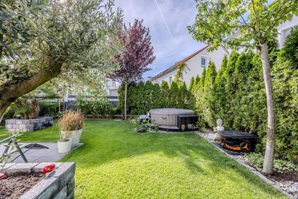 Modernes Zuhause in Bestform - neuwertig, energieeffizient (A) und mit schönem Garten! - Maintal Dörnigheim