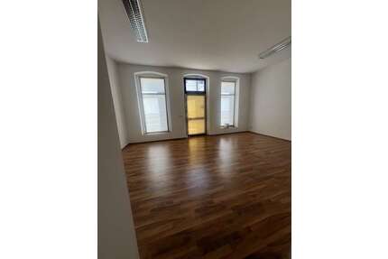 Büro in Frankfurt Oder 282,50 € 65.5 m²