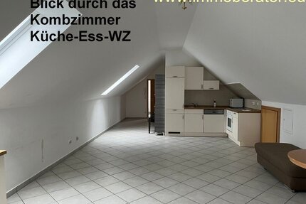 Geräumige Dachgeschoss-Wohung WFL 70 m² Komb. K-E-Wohnzimmer Küchenzeile integriert Fußbodenheizung zu vermieten. - Neunburg vorm Wald
