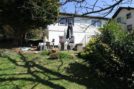 Gestalten Sie Ihr Zuhause: Einfamilienhaus mit weitläufigem Garten in Grävenwiesbach-Heinzenberg