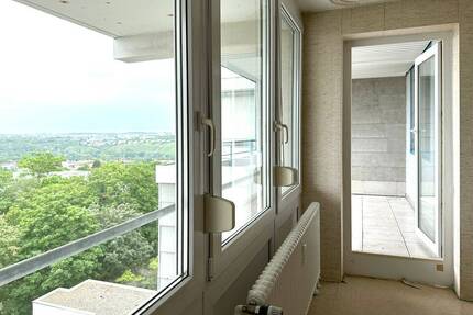 2-Zimmer-Wohnung mit Panoramablick in Stuttgart-Neugereut