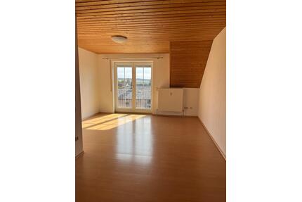 Wohnung zu vermieten - 910,00&nbsp;EUR Kaltmiete, ca.&nbsp; 100,00&nbsp;m&sup2; in Langquaid (PLZ: 84085)