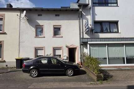 Haus zum Kaufen in Rehlingen-Siersburg Rehlingen 149.000,00 € 135.34 m² - Rehlingen-Siersburg / Rehlingen