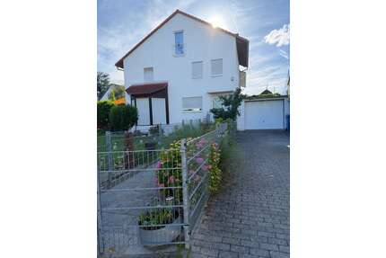 Haus zum Kaufen in Kelkheim 925.000,00 € 210 m²