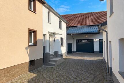 Haus mit Anbau und Werkstatt - 250.000,00&nbsp;EUR Kaufpreis, ca.&nbsp; 102,00&nbsp;m&sup2; in Reiskirchen (PLZ: 35447)