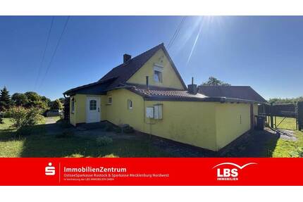 Landhaus mit großem Garten! - 105.000,00&nbsp;EUR Kaufpreis, ca.&nbsp; 70,00&nbsp;m&sup2;&nbsp;Wohnfl&auml;che in Behren-Lübchin (PLZ: 17179)