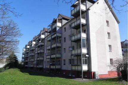 Moderne 3-Zimmer-Wohnung mit Balkon & Garage - Erstbezug nach Renovierung - Erfurt Ilversgehofen