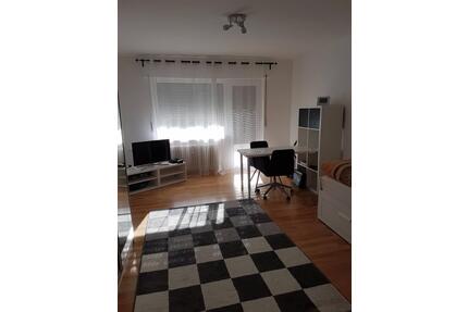 ruhige möblierte 1 Zimmerwohnung für 1 Person Wochenendheimfahrer - Neu-Isenburg