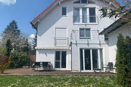 Von Privat: Reiheneckhaus in Großhadern im Blumenviertel - München Sendling-Westpark