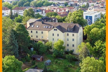 attraktive Kapitalanlage - vermietete 4-Raum-Wohnung im Grünen mit Balkon und Stellplatz - Gera