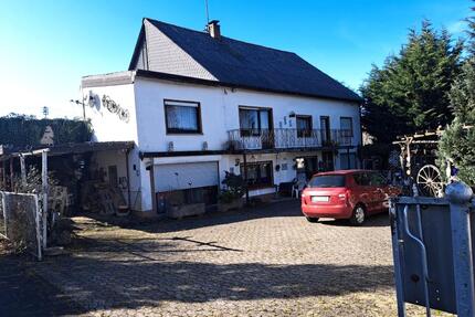 Seltene Gelegenheit: Haus mit großem Garten in 56288 Lahr - Kastellaun