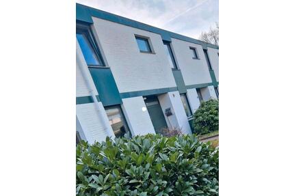 Reihenhaus in Geesthacht - 4 Zimmer - Garten - Balkon - Garage