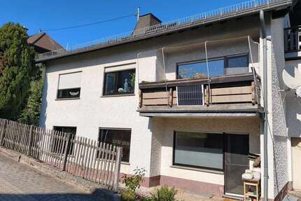 Haus zum Kaufen in Hohenleimbach 200.000,00 € 176 m²