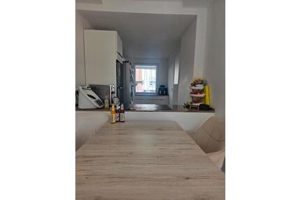 Saniertes Reihenmittelhaus - 359.000,00&nbsp;EUR Kaufpreis, ca.&nbsp; 120,00&nbsp;m&sup2; in Wuppertal (PLZ: 42327) Dornap