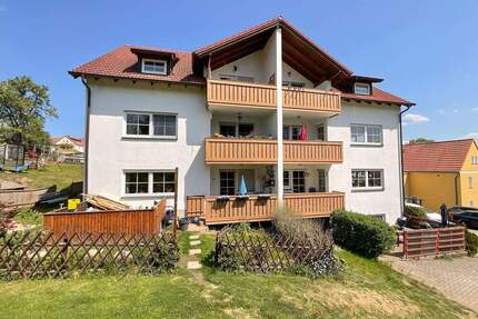 +++ Helle 3-Raum-Wohnung in idyllischer Lage mit Balkon und Garage +++ - Klipphausen Röhrsdorf