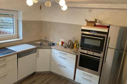 Einliegerwohnung mit Einbauküche und teilmöbliert - Stadtallendorf