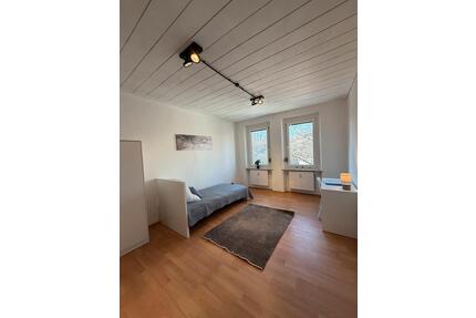 WG-Zimmer | Nähe Hauptbahnhof | Vollmöbliert + Küche - Nürnberg Sankt Leonhard