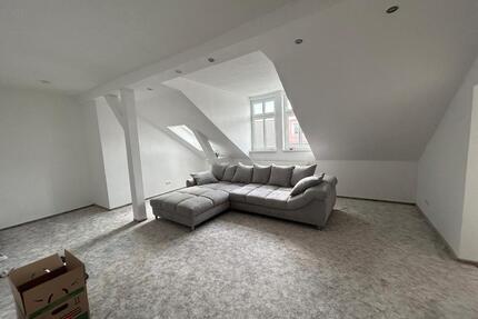 schöne Dachgeschosswohnung Innenstadt Neustrelitz