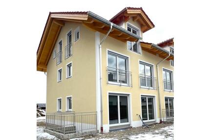 Doppelhaushälfte - 2.750,00&nbsp;EUR Kaltmiete, ca.&nbsp; 174,00&nbsp;m&sup2; in Egmating (PLZ: 85658)