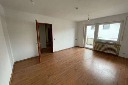 Wohnung zum Kaufen in Schömberg 138.000,00 € 53.44 m²