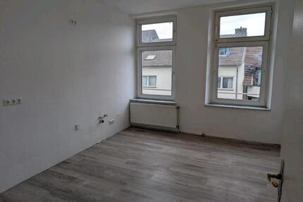 Helle 3-Zimmer-Wohnung (70 m²) in ruhiger Lage – frisch renoviert - Duisburg Mittelmeiderich