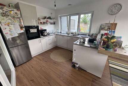 Haus zum Mieten in Gerolsbach 1.990,00 € 185 m²