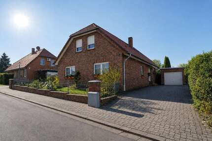Haus zum Kaufen in Sachsen-Anhalt - Burg 239.500,00 € 165 m²