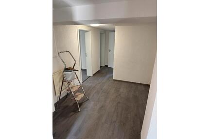 Mietswohnung - 900,00&nbsp;EUR Kaltmiete, ca.&nbsp; 90,00&nbsp;m&sup2; in Daaden (PLZ: 57567)