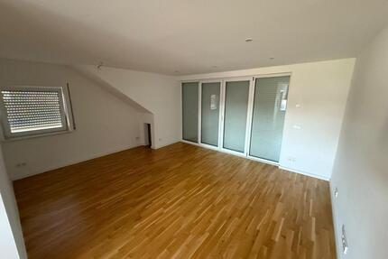 Schwaikheim: DG-3 Zimmer Wohnung zu vermieten - Auenwald