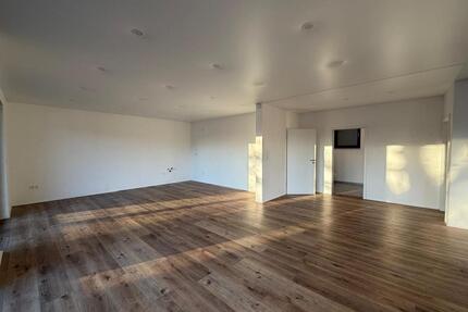 Freudenberg Moderne 3 ZKB Wohnung Perfekte LAGE