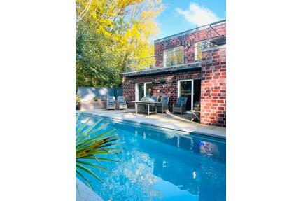 Exklusives Haus mit beheiztem Pool, Sauna, Whirlpool, Garten - Aurich