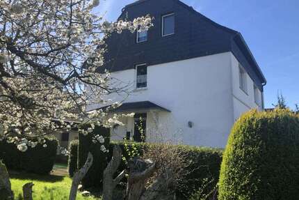 Haus zum Kaufen in Holzwickede 375.000,00 € 209 m²