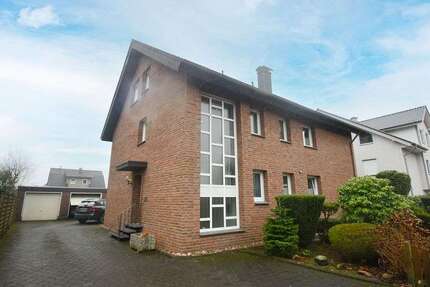 Haus zum Kaufen in Schloß Holte-Stukenbrock 585.000,00 € 180 m²