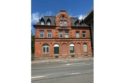 Haus zum Kaufen in Werdau 149.000,00 € 267 m²