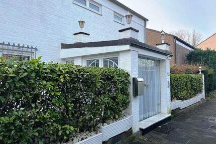 Einfamilienhaus mit Garage - 215.000,00&nbsp;EUR Kaufpreis, ca.&nbsp; 164,00&nbsp;m&sup2;&nbsp;Wohnfl&auml;che in Neuss (PLZ: 41462) Weissenberg