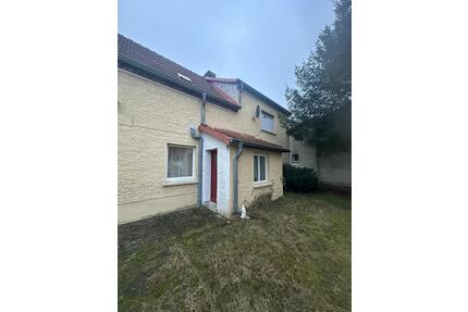 Großzügiges Einfamilienhaus in ruhiger Lage mit Werkstatt etc. - Gommern Ladeburg