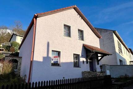Ein Einfamilienhaus für die kleine Familie! Sofort verfügbar! - Regenstauf