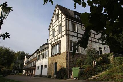 Seminarhaus Nähe Köln | 892 m² | 7.121 m² Grundstück |sofort frei