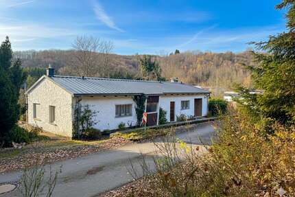 Haus zum Kaufen in Kirschweiler 239.000,00 € 242 m²