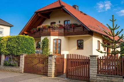 Haus zum Kaufen in Dresden 900.000,00 € 212.14 m²