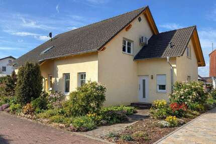 Haus zum Kaufen in Amt Wachsenburg 430.000,00 € 214 m²