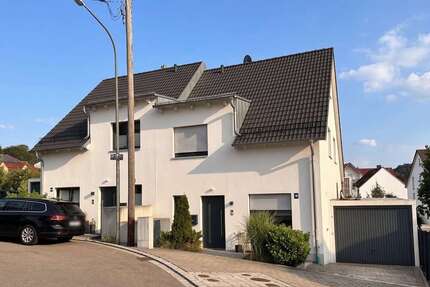 Haus zum Mieten in Pfaffenhofen 1.950,00 € 109.27 m²