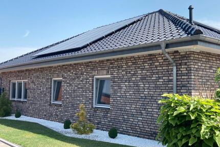 Provisionsfrei: Bungalow mit gehobener Ausstattung - Gronau (Leine)