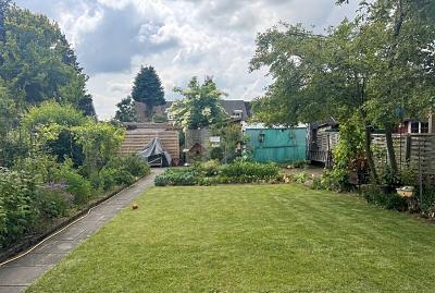 SANIERT, RUHIG & MIT IDYLLISCHEM GARTEN - Lübeck