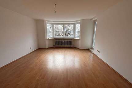 Wohnung zum Mieten in Augsburg 1.063,00 € 80.1 m²