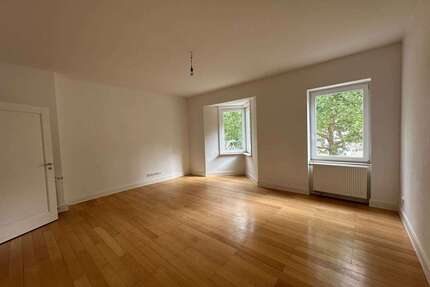 Wohnung zum Mieten in Wiesbaden 900,00 € 82.96 m²